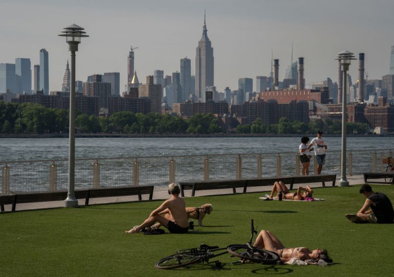 How to Know When High Temperatures Are Getting Dangerous—And What to Do to Stay Safe in a Heat Wave