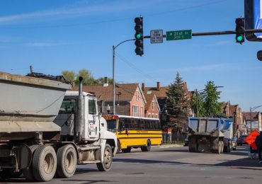 Counting trucks, demanding change: Chicago project aims to quantify heavy-duty vehicle impacts 