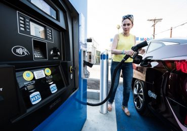 Why Ohio companies are investing in hydrogen cars despite infrastructure issues