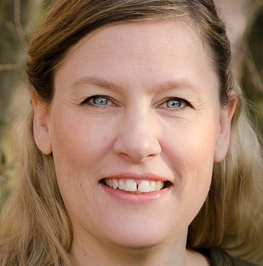 Caroline Isaksson: Combined  light & traffic noise exposure enhances songbirds’ antioxidant capacity & lowers damage