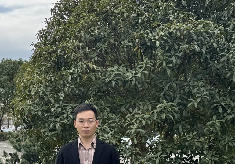 Haldane Prize 2025 | Lifeng Wang: Soil fauna trophic multifunctionality mediates the release of elements from decomposing typhoon-generated leaf litter